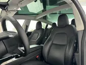 Tesla Model 3 - Miniatura 11