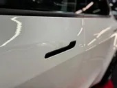 Tesla Model Y - Miniatura 5