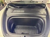 Tesla Model Y - Miniatura 7