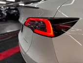 Tesla Model Y - Miniatura 12