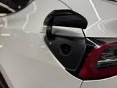 Tesla Model Y - Miniatura 13
