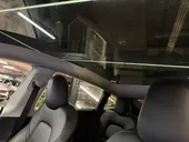 Tesla Model Y - Miniatura 17
