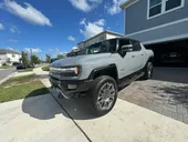 GMC Hummer EV Pickup - Miniatura 3