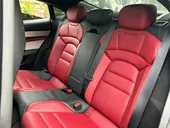 Porsche Taycan - Miniatura 4