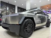 Tesla Cybertruck - Miniatura 4