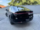 BYD King Dm-i Plug-in Hybrid - Miniatura 4