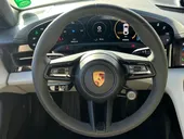 Porsche Taycan - Miniatura 9