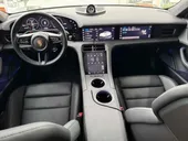 Porsche Taycan - Miniatura 11