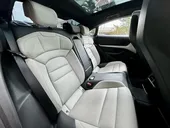 Porsche Taycan - Miniatura 10