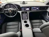 Porsche Taycan - Miniatura 9