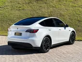 Tesla Model Y - Miniatura 7
