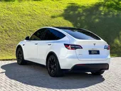 Tesla Model Y - Miniatura 9