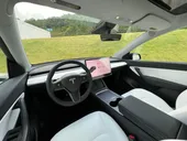 Tesla Model Y - Miniatura 10