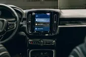 Volvo XC40 Recharge - Miniatura 9