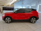 Volvo XC40 Recharge - Miniatura 4