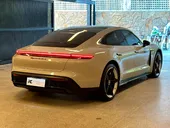 Porsche Taycan - Miniatura 3