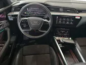 Audi E-tron - Miniatura 7
