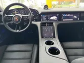 Porsche Taycan - Miniatura 12