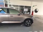 Volvo XC40 Recharge - Miniatura 4