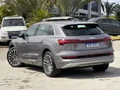 Audi E-tron - Miniatura 17
