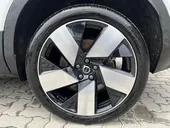 Volvo XC40 Recharge - Miniatura 12
