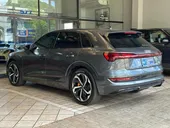 Audi Q8 E-tron - Miniatura 7