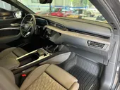 Audi Q8 E-tron - Miniatura 12