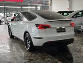 Tesla Model Y - Miniatura 6