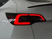 Tesla Model Y - Miniatura 8