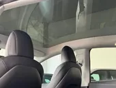 Tesla Model Y - Miniatura 16