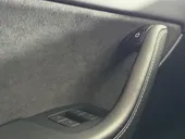 Tesla Model Y - Miniatura 20