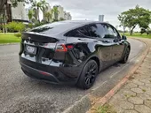Tesla Model Y - Miniatura 3