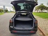 Tesla Model Y - Miniatura 6