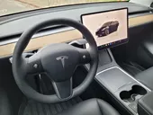 Tesla Model Y - Miniatura 12
