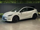 Tesla Model Y - Miniatura 1