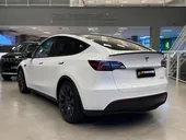 Tesla Model Y - Miniatura 5