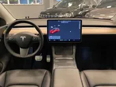 Tesla Model Y - Miniatura 7
