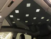 Tesla Model Y - Miniatura 16