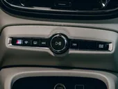 Volvo XC40 Recharge - Miniatura 10