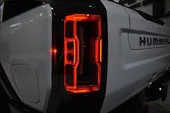 GMC Hummer EV Pickup - Miniatura 16