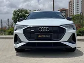 Audi E-tron  GT - Miniatura 2