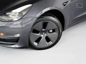 Tesla Model 3 - Miniatura 17