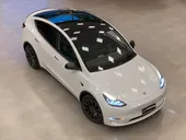 Tesla Model Y - Miniatura 5