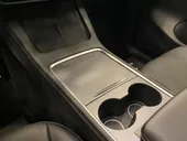 Tesla Model Y - Miniatura 17