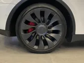Tesla Model Y - Miniatura 20