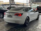 Tesla Model 3 - Miniatura 4