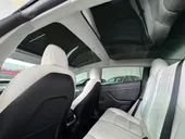 Tesla Model 3 - Miniatura 12