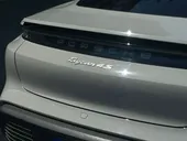 Porsche Taycan - Miniatura 3