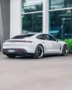 Porsche Taycan - Miniatura 2
