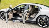Porsche Taycan - Miniatura 5